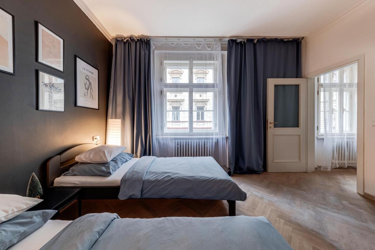 Vita Nejedleho apartments Praag Buitenkant foto