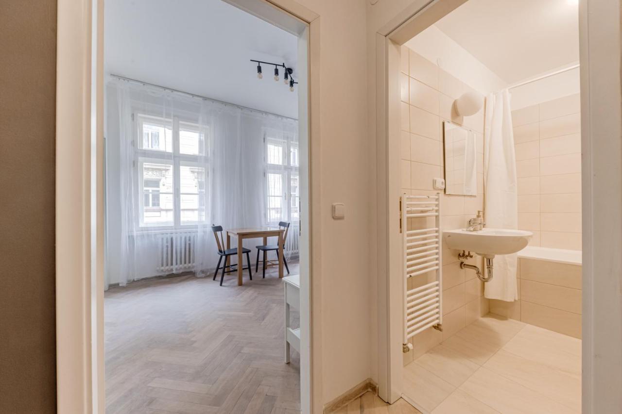 Vita Nejedleho apartments Praag Buitenkant foto