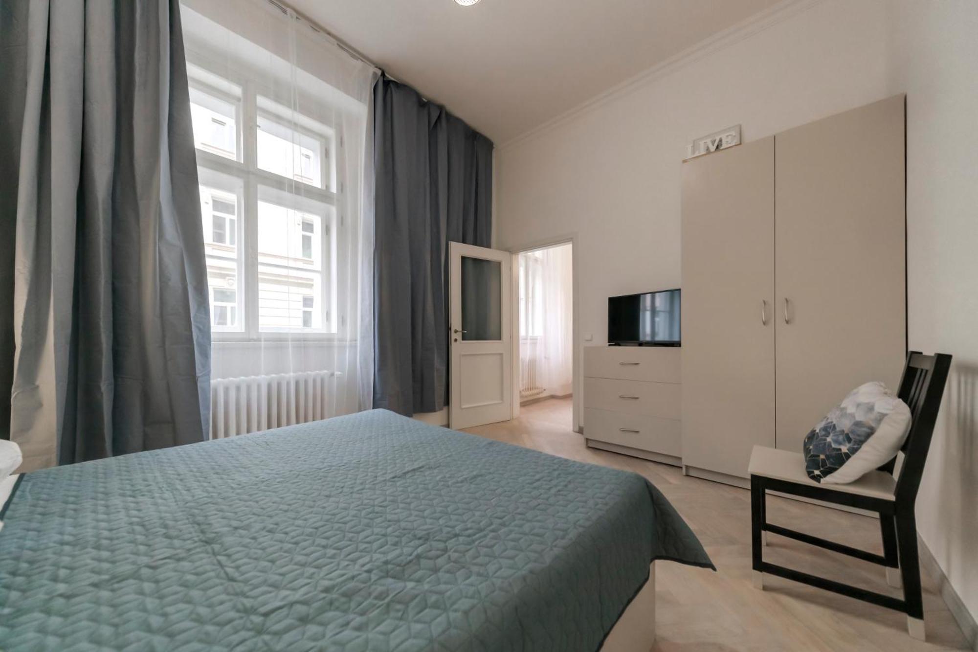 Vita Nejedleho apartments Praag Buitenkant foto